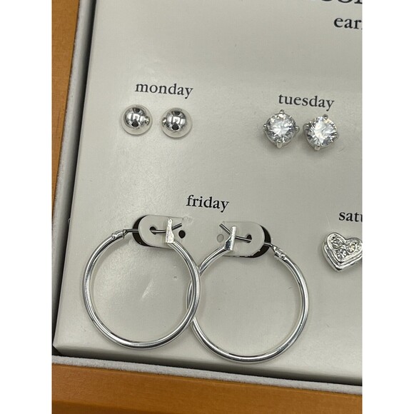 Tara Vanessa Weekly Wardrobe Silver Tone Earring Collection In Mirrored Box New - Picture 3 of 9